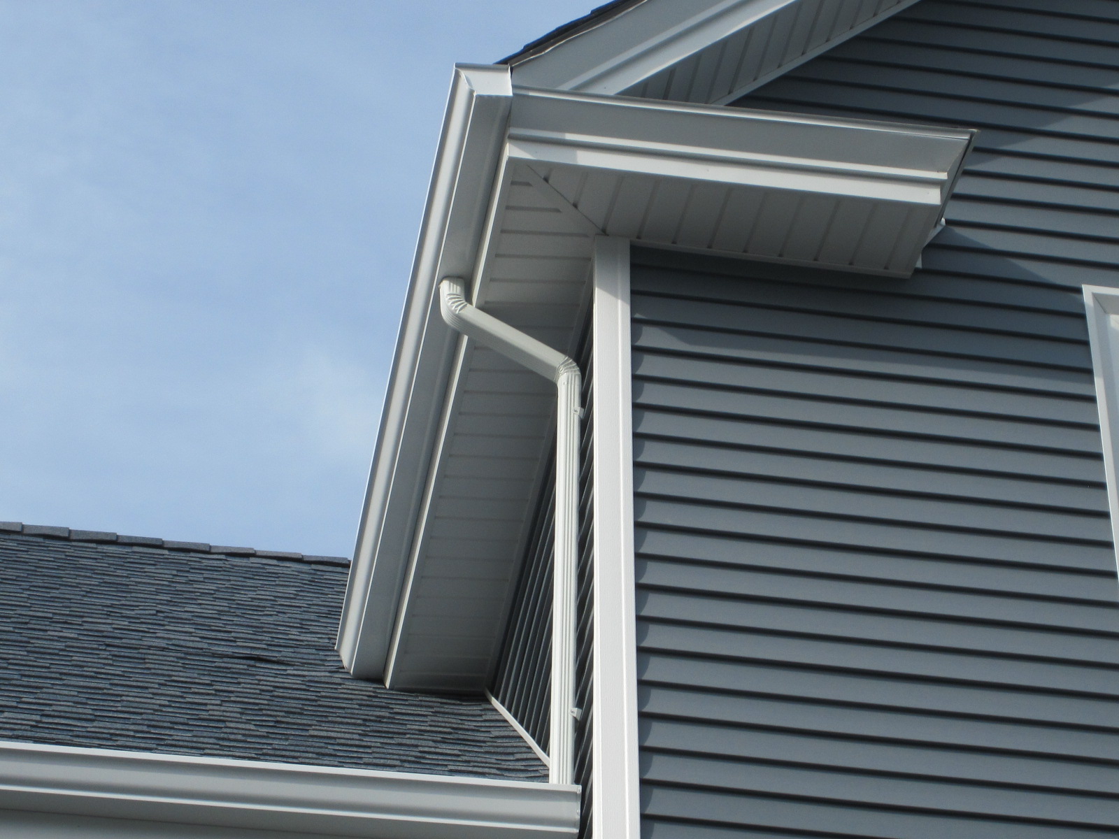 K-Style Gutters: Comparison, How to Install, and Pros and Cons