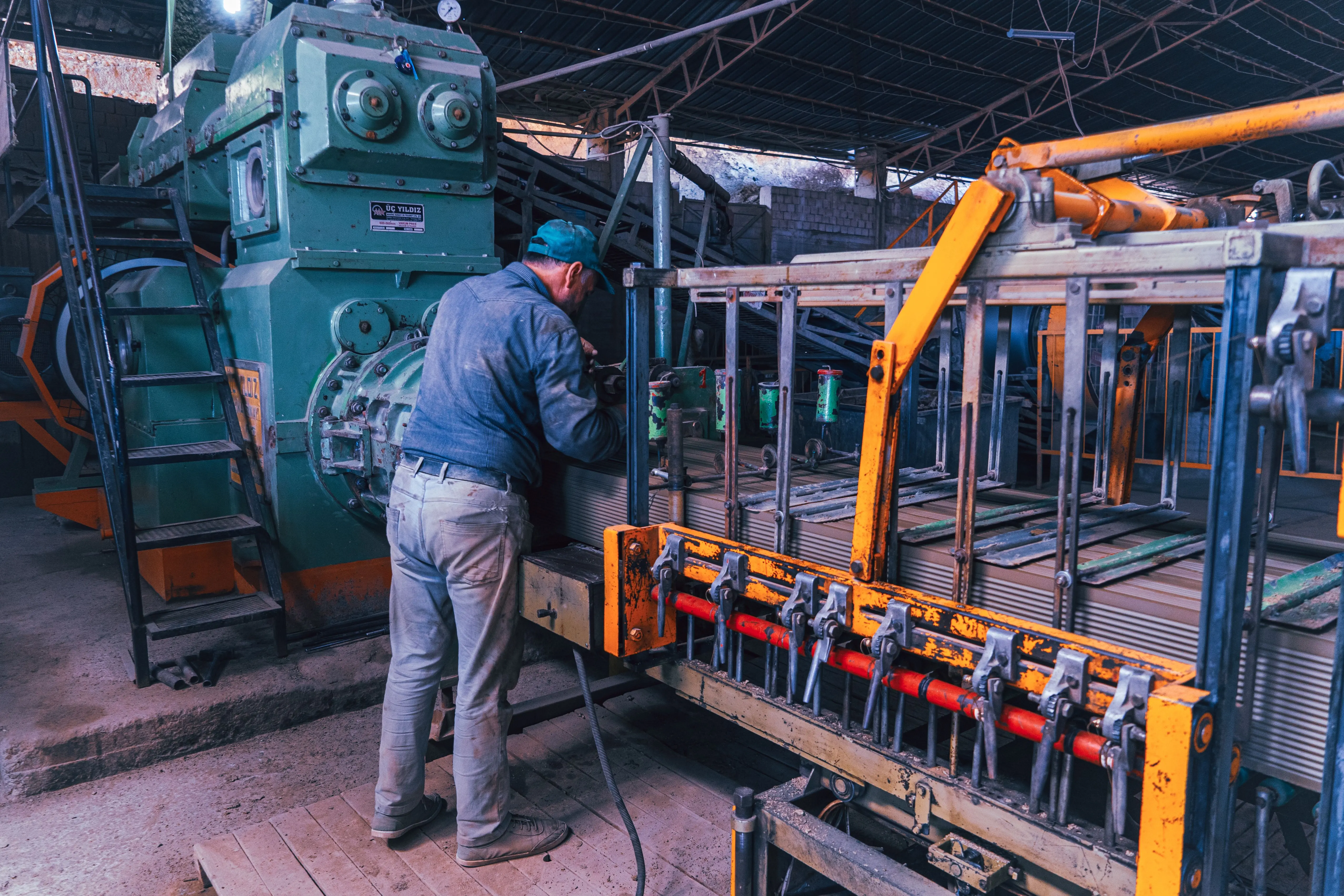 Maintenance Tips For Long-Lasting Metal Roofing Machines